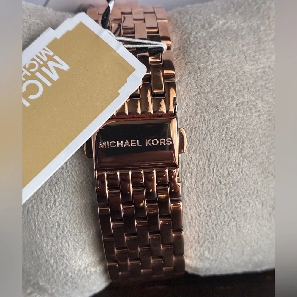 Michael Kors 🍒authentic michael